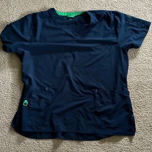 Carhartt scrub top